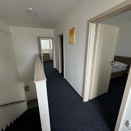 Miromar Apartment Podivin